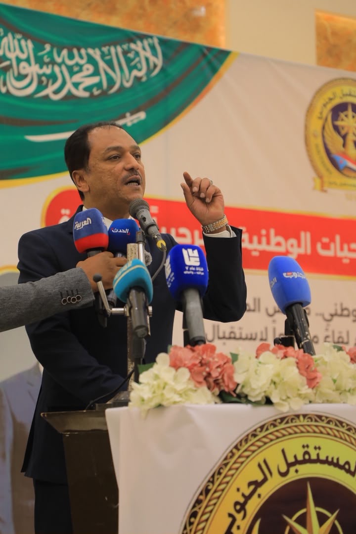 من المكلا.. فادي باعوم يعلن ملامح رؤية سياسية جديدة: حضرموت شريك في القرار والجنوب يتسع لجميع أبنائه